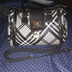 Non Authentic Michael Kors purse